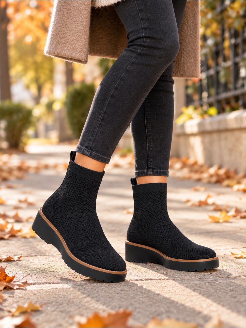 Cushionaire Black Stretch Knit Ankle Boots Size 8W